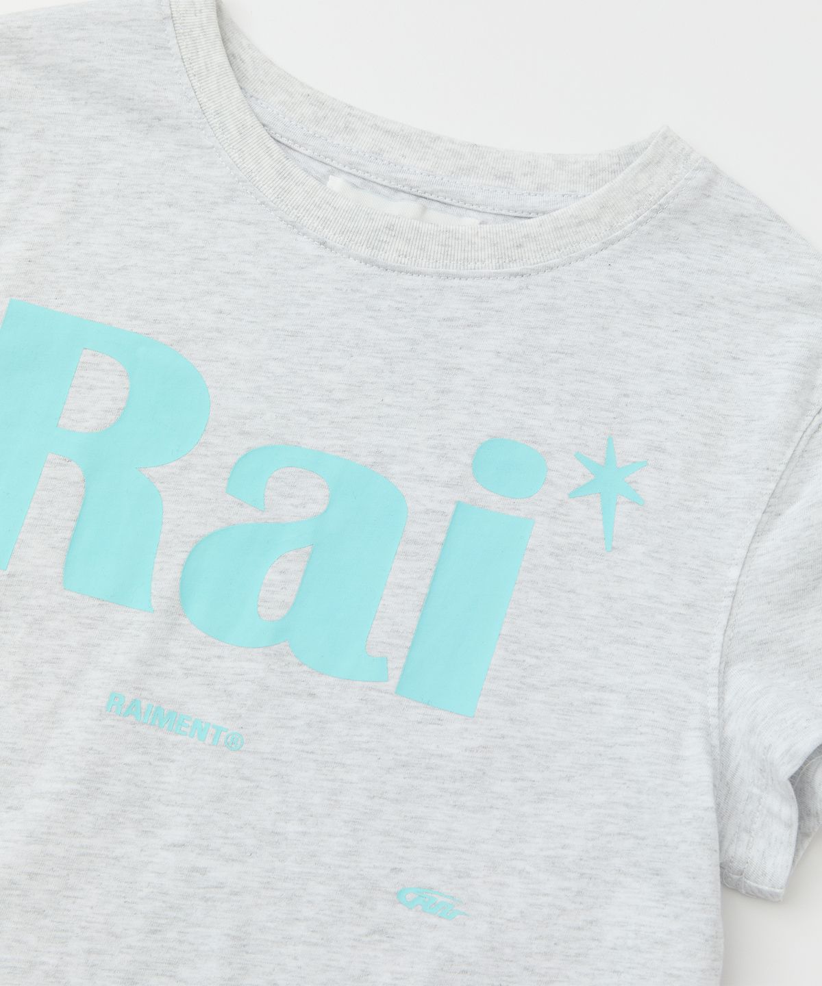 레이몬트(RAIMENT) 에센셜  RAI 로고 솔리드 반팔 티셔츠_화이트멜란지