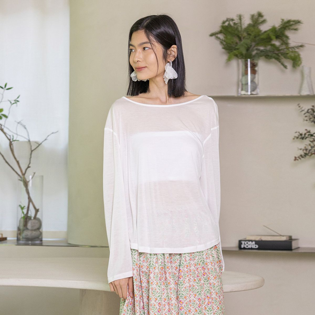 랭썬(LANGSON) LS_Backless long sleeve blouse_2color
