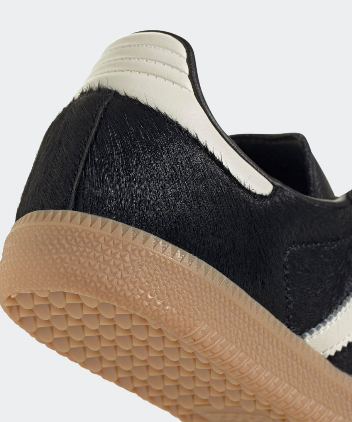 아디다스(ADIDAS) 삼바 OG - 블랙:크림화이트 / JQ3694