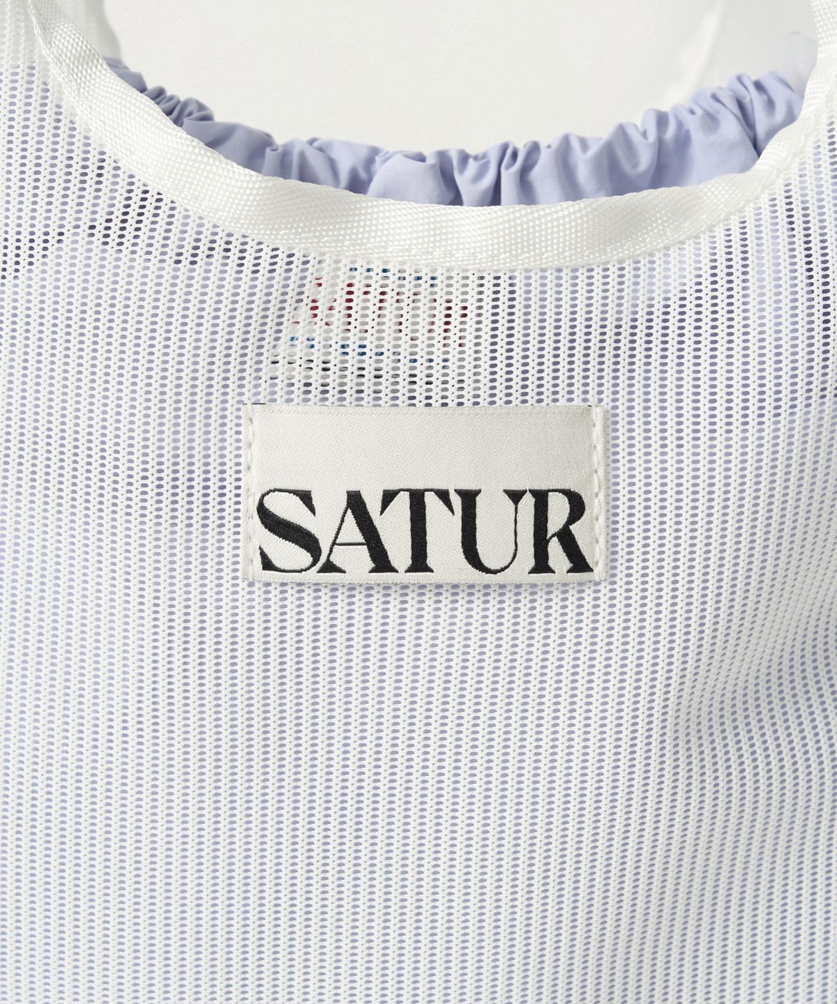 세터(SATUR) 본 보야지 스몰 메쉬 백 화이트