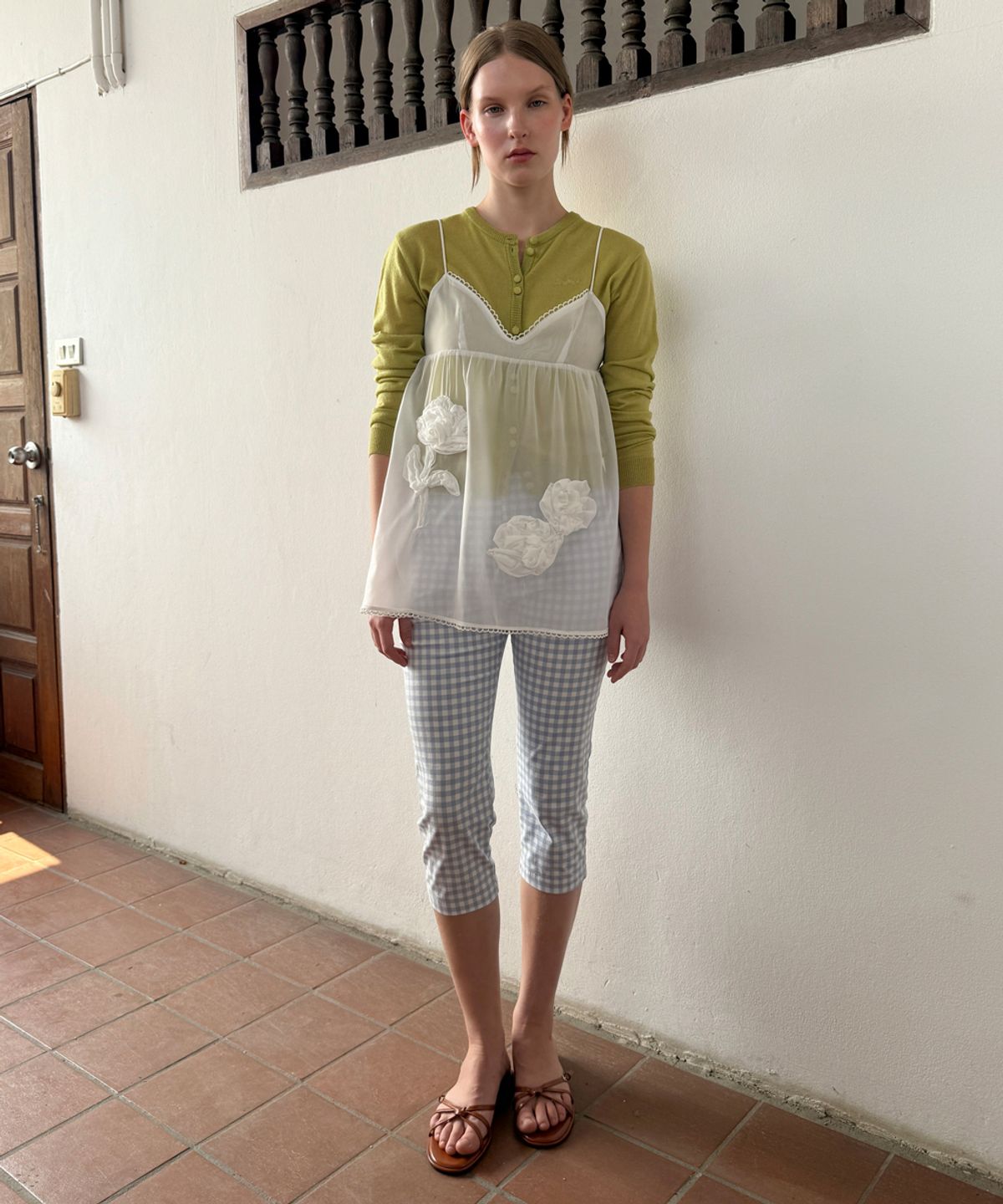 시눈(SINOON) Flower Sheer Sleeveless (White)