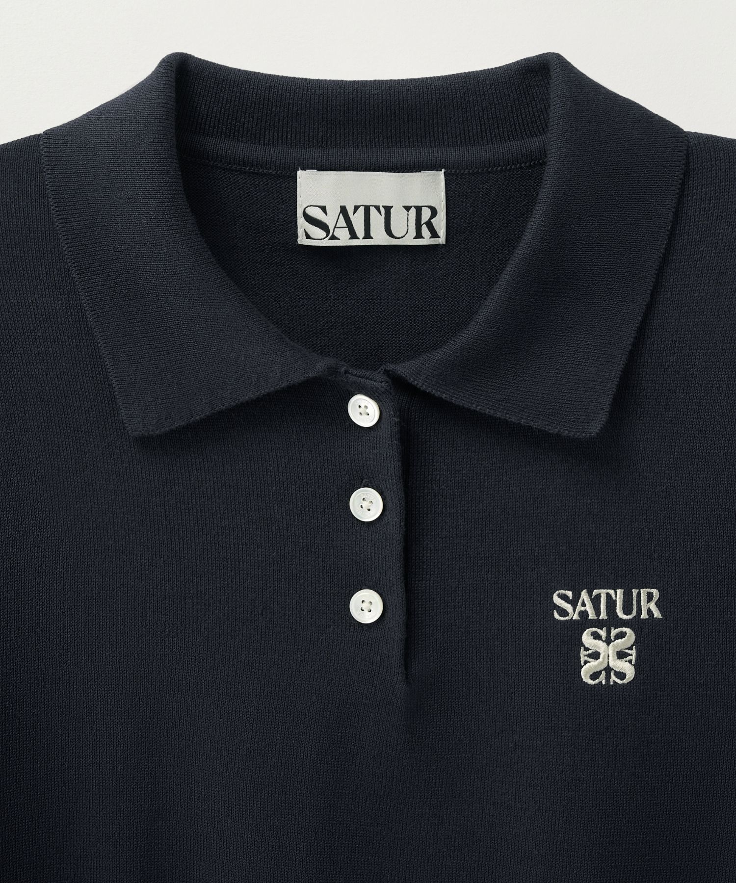 【SATUR】25SS/送料関税込み/人気★Fine Half Pique Polo Knit★ MUSINSA公式 | SATUR (W) Fine Half Pique Polo Knit Navy