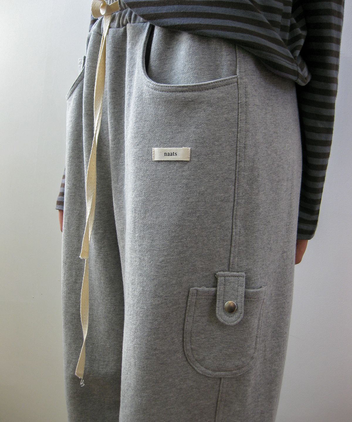 나츠(NAATS) 4 Pocket Sweat pants, melange gray