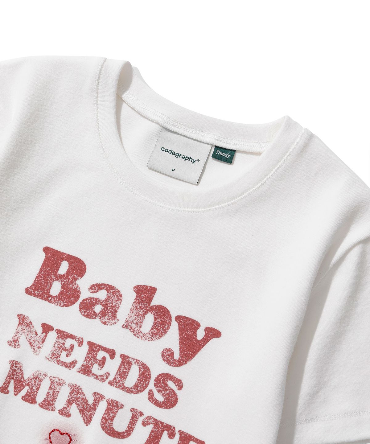 코드그라피(CGP) (우먼) Baby needs a minute 반소매 티셔츠_화이트