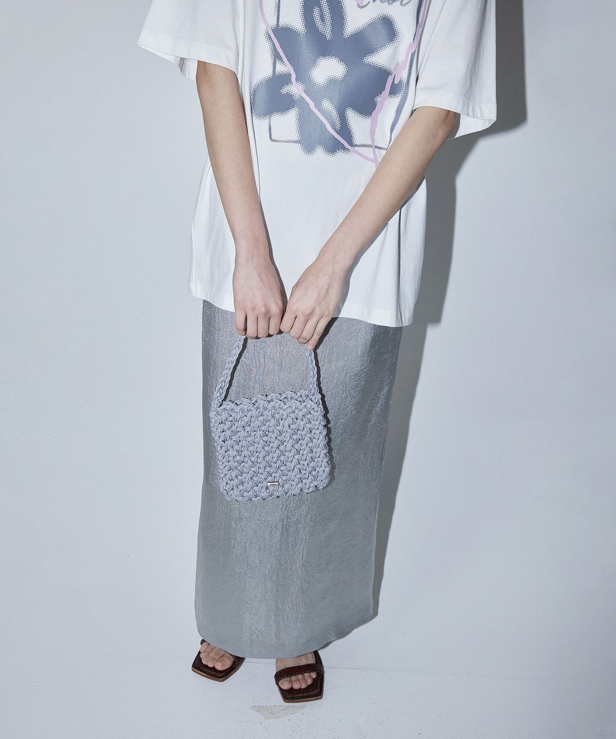 엔오르(EN OR) WEAVING SQUARE BAG MINI - GREY