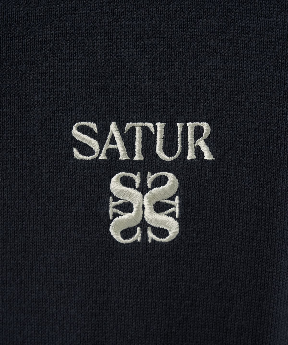 세터(SATUR) 파인 하프 피케 폴로 니트 네이비