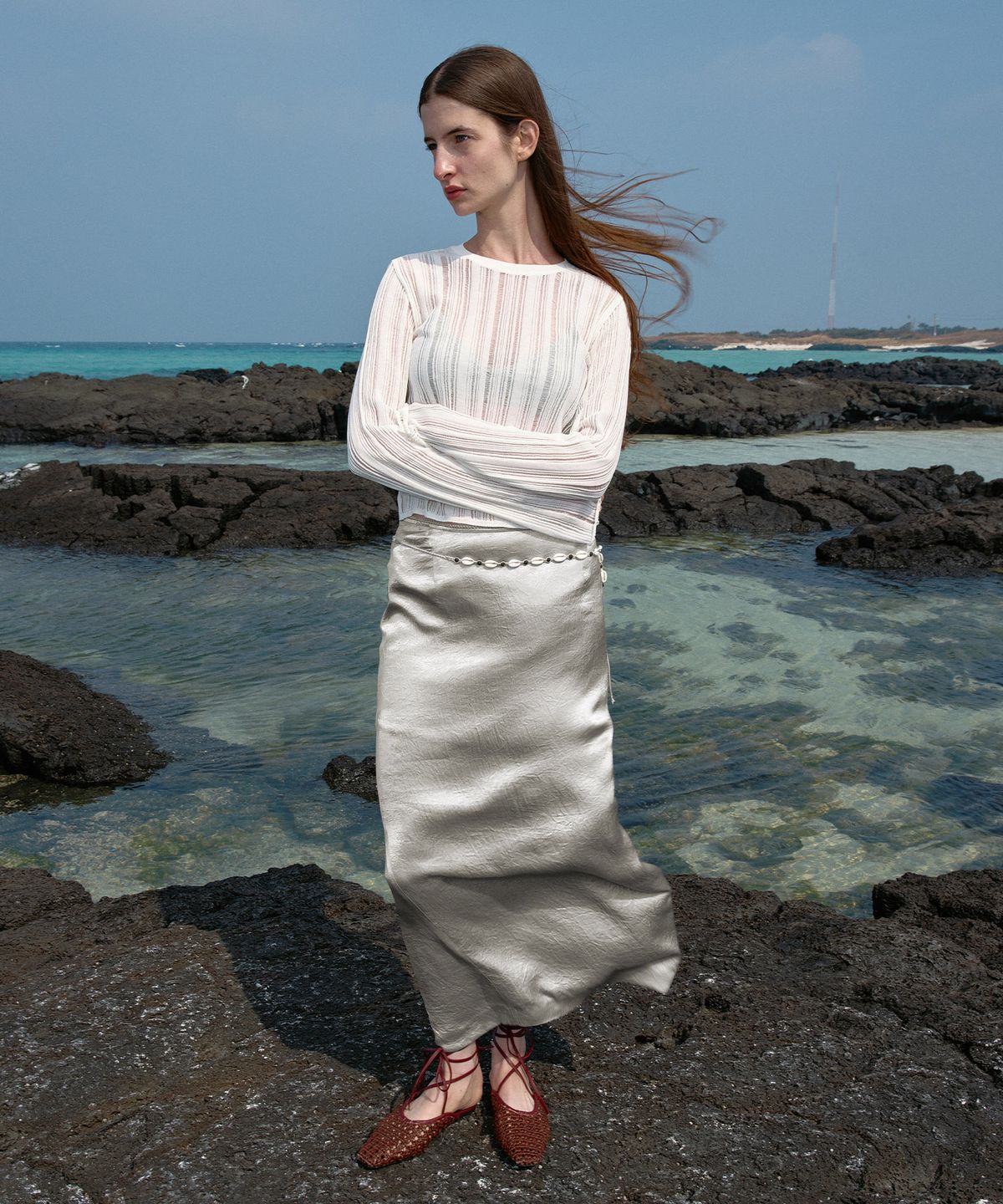 엔오르(EN OR) METALLIC SILVER MAXI SKIRT - GREY