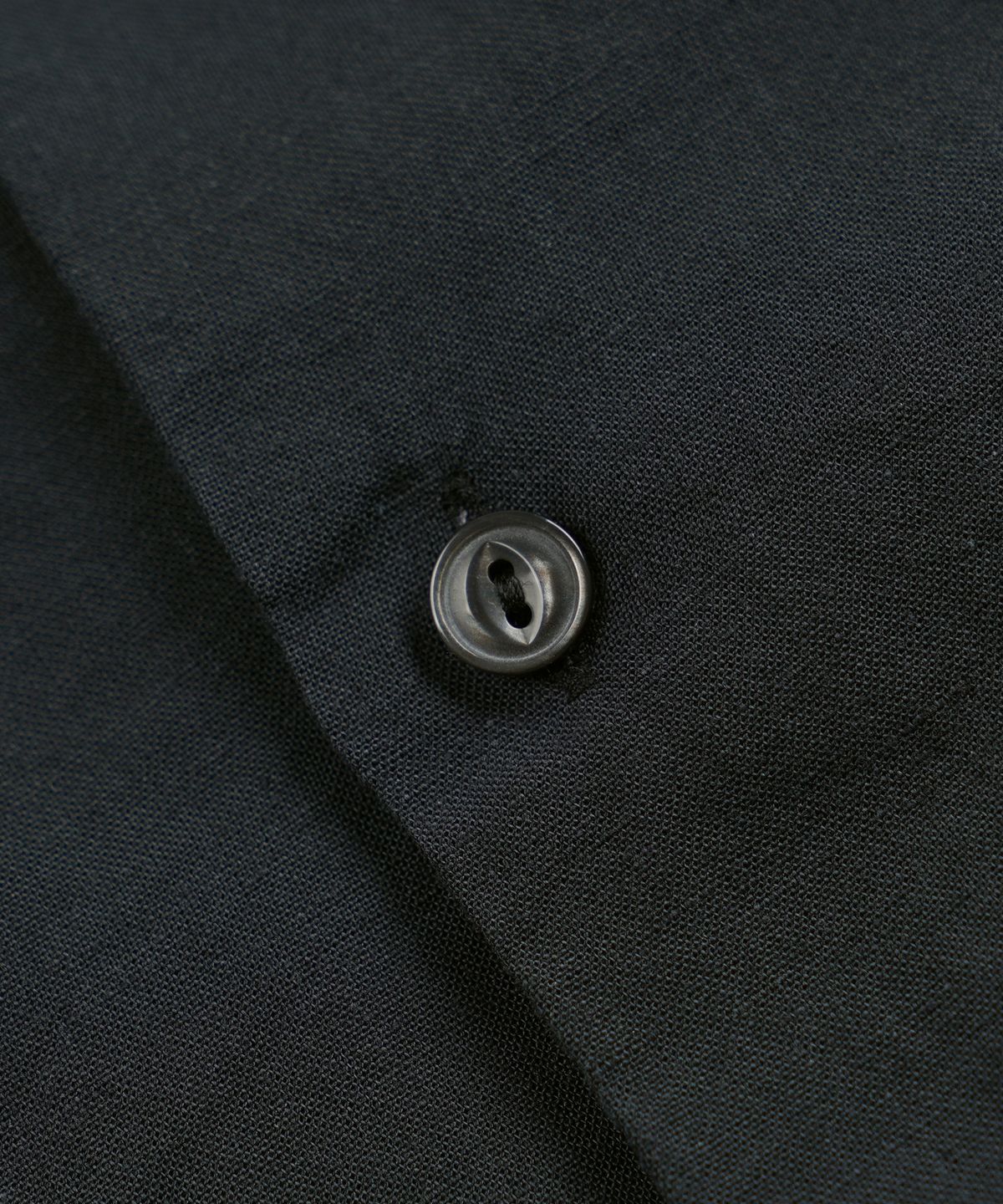 프리즘웍스(FRIZMWORKS) TENCEL LINEN OPEN COLLAR SHIRT _ CHARCOAL