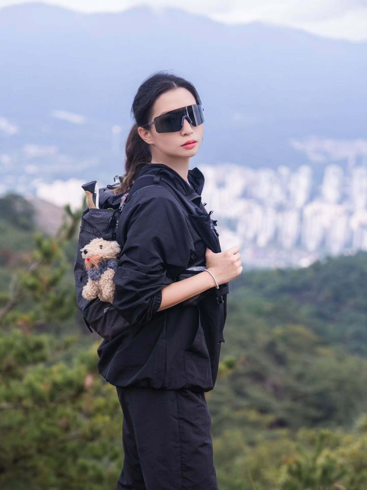 레이지비(LAZYBEE) 캠프 멀티스포츠 러닝 바람막이 아노락 자켓 상의 W (3컬러)