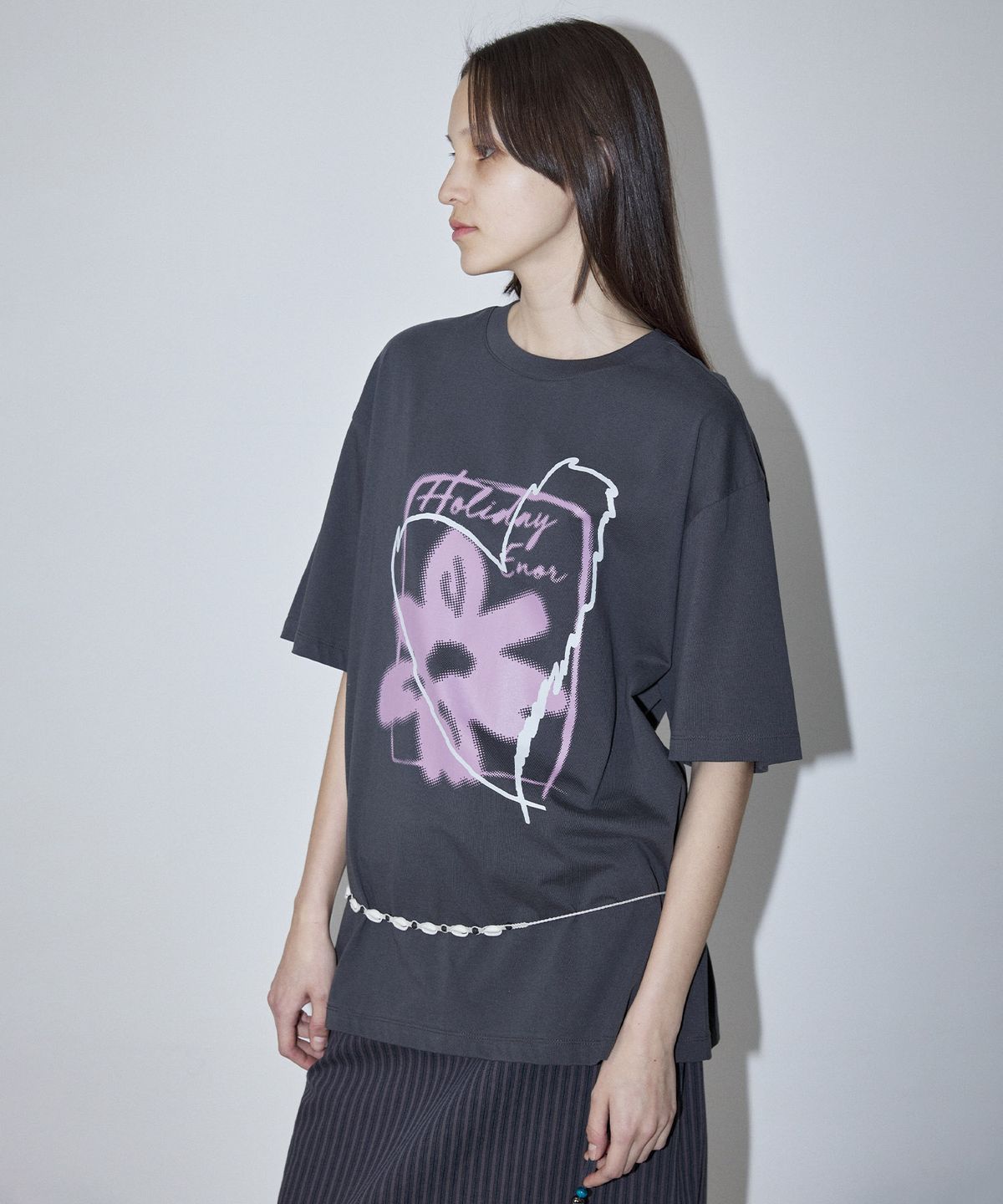 엔오르(EN OR) FLOWER GRAPHIC T-SHIRT - DARK GREY