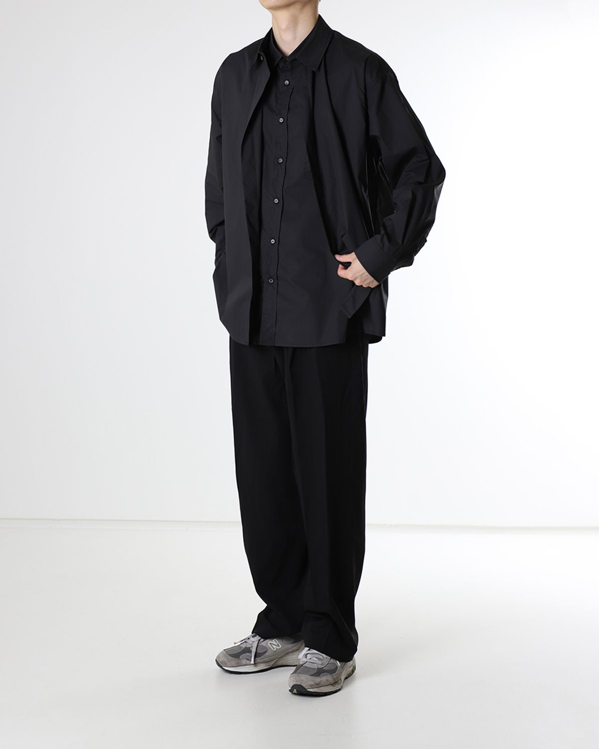 애프터웨이브(AFTERWAVE) 2 Layered Air Shirt Black
