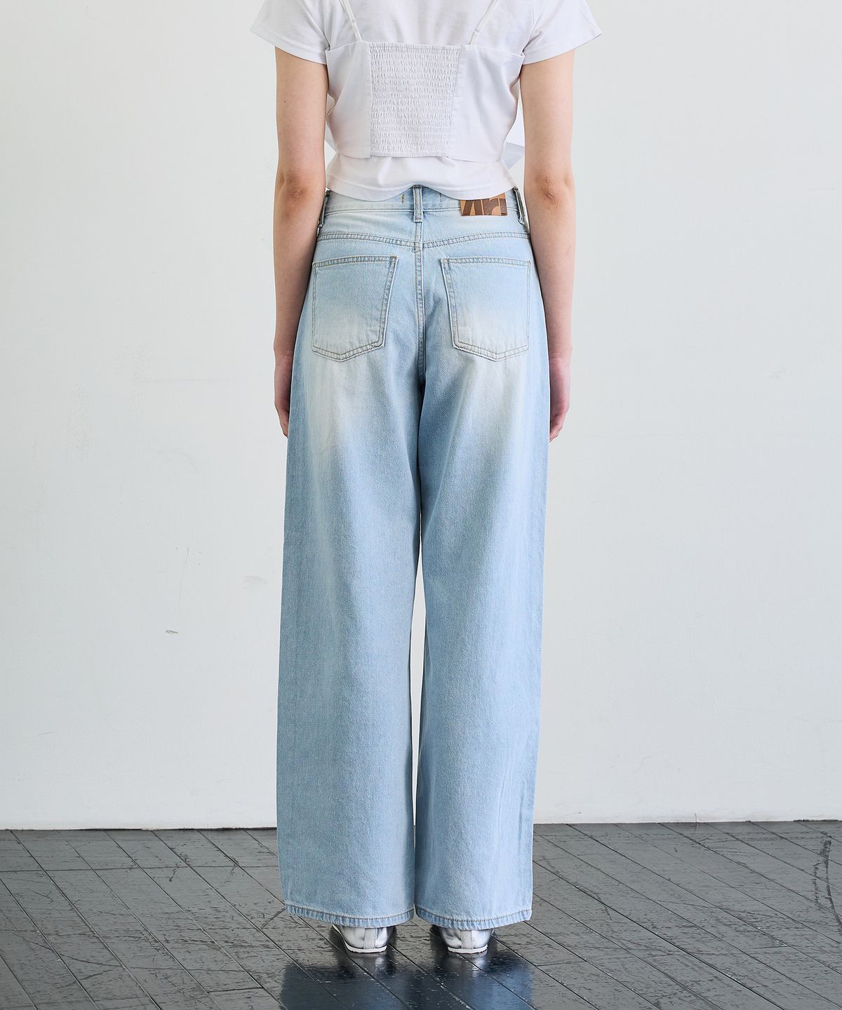 아리킴(ARIKIM) AZURE WIDE DENIM PANTS / SKY BLUE
