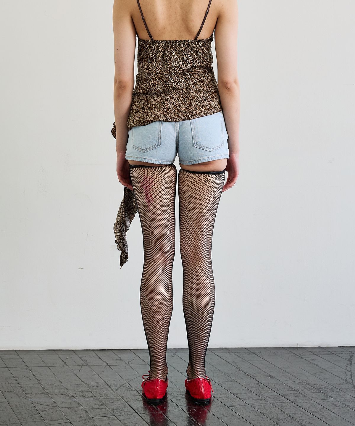 아리킴(ARIKIM) PEPPY MICRO DENIM SHORTS / SKY BLUE