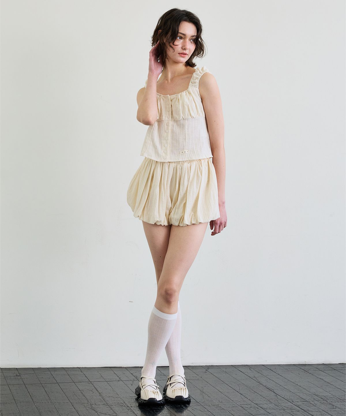 아리킴(ARIKIM) CUDDLY BALLOON SKIRT PANTS / BEIGE