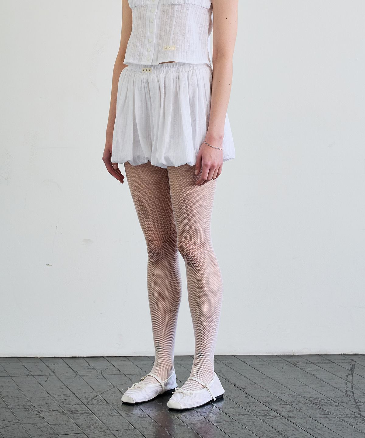 아리킴(ARIKIM) CUDDLY BALLOON SKIRT PANTS / WHITE