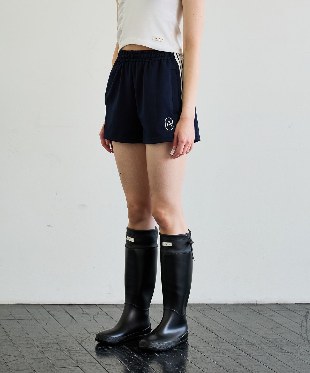 아리킴(ARIKIM) RIBBON JERSEY TRACK MICRO SHORTS / NAVY