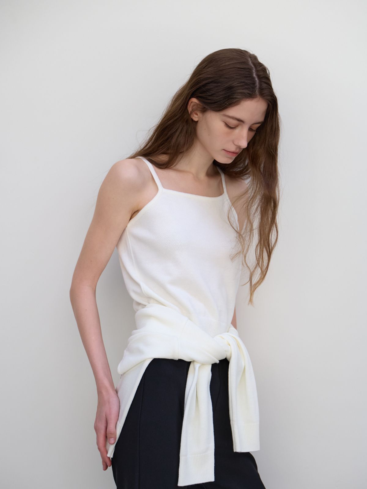 벗튼(BUT'TON) Deep V-Neck Knit Set (Ivory)