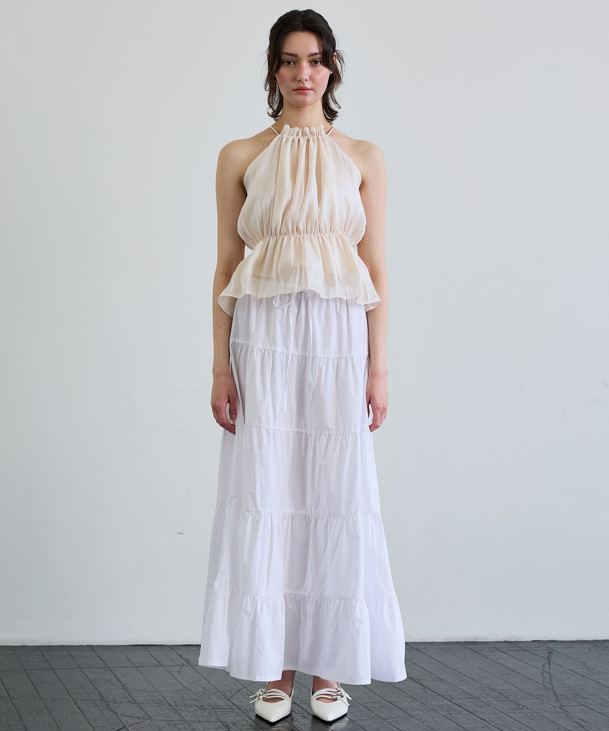아리킴(ARIKIM) PEARL HALTERNECK TOP / IVORY