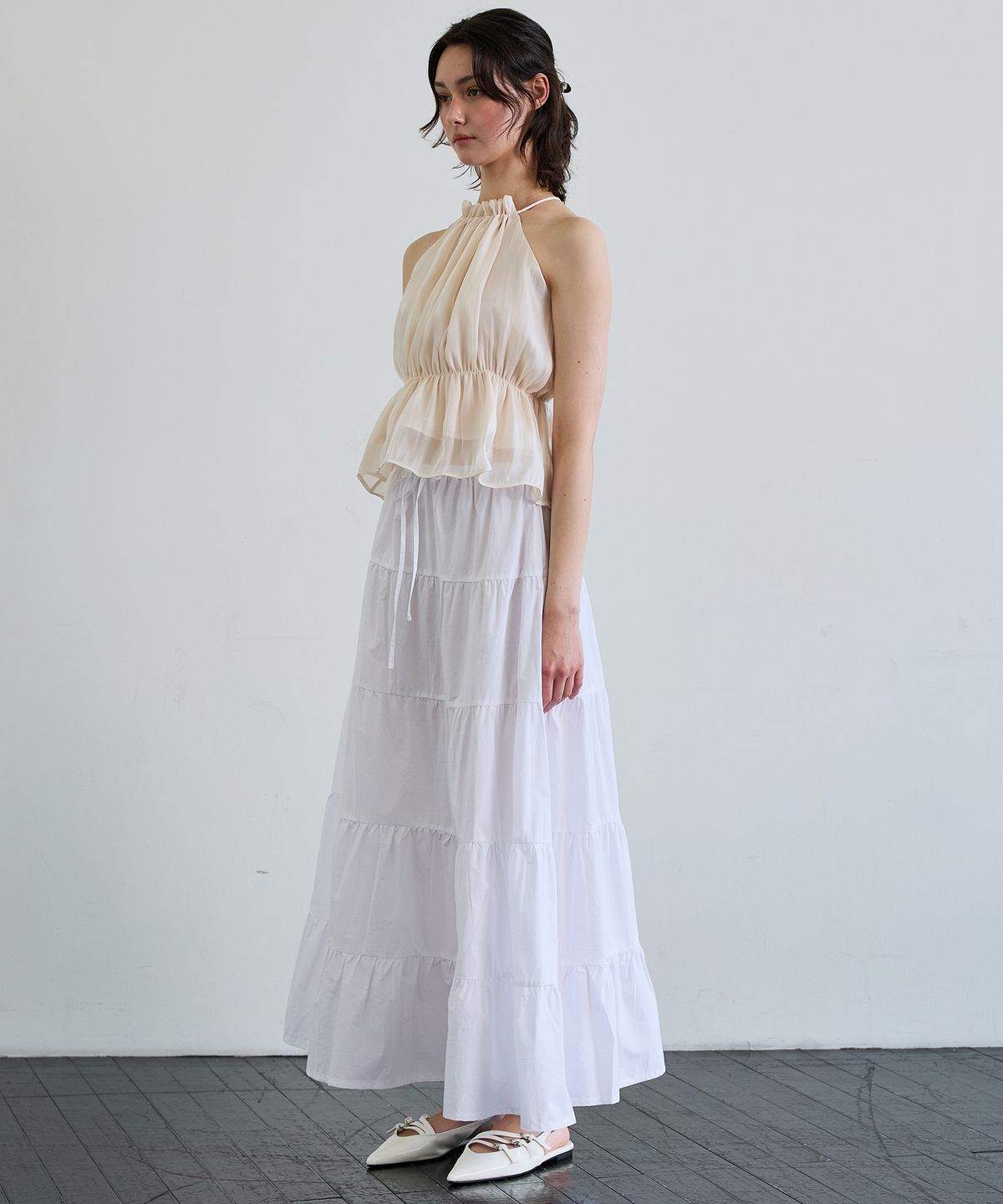 아리킴(ARIKIM) PEARL HALTERNECK TOP / IVORY
