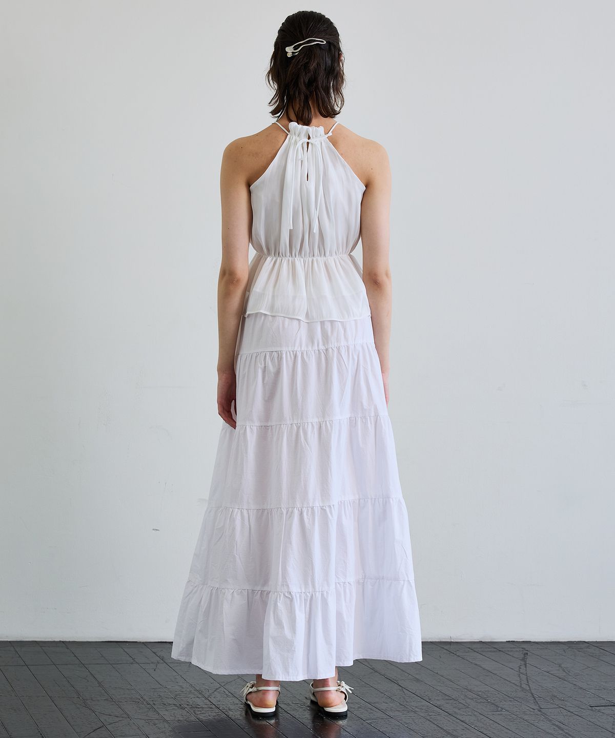 아리킴(ARIKIM) PEARL HALTERNECK TOP / WHITE