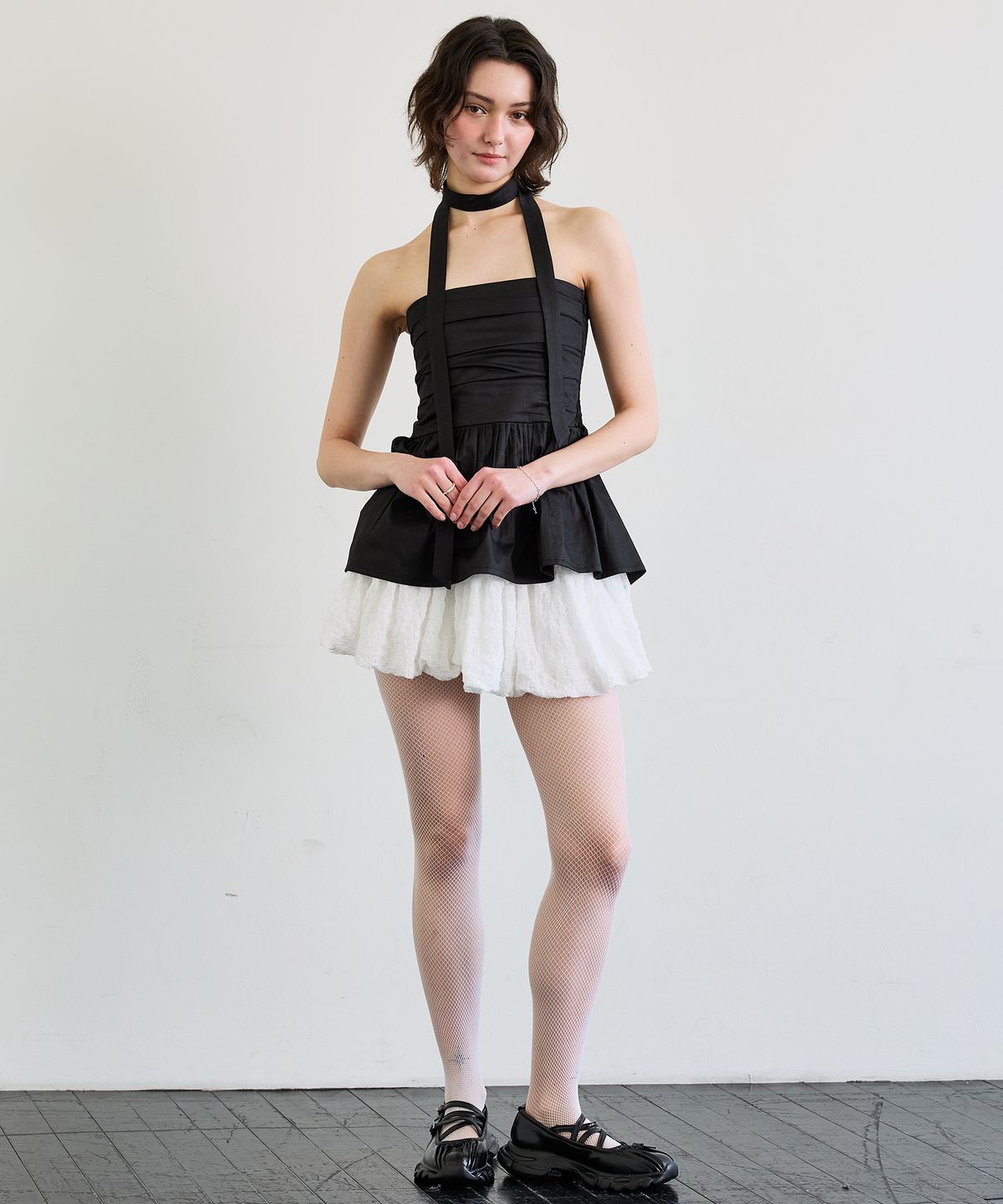 아리킴(ARIKIM) NOVA SMOCKED SCARF TUBE TOP / BLACK
