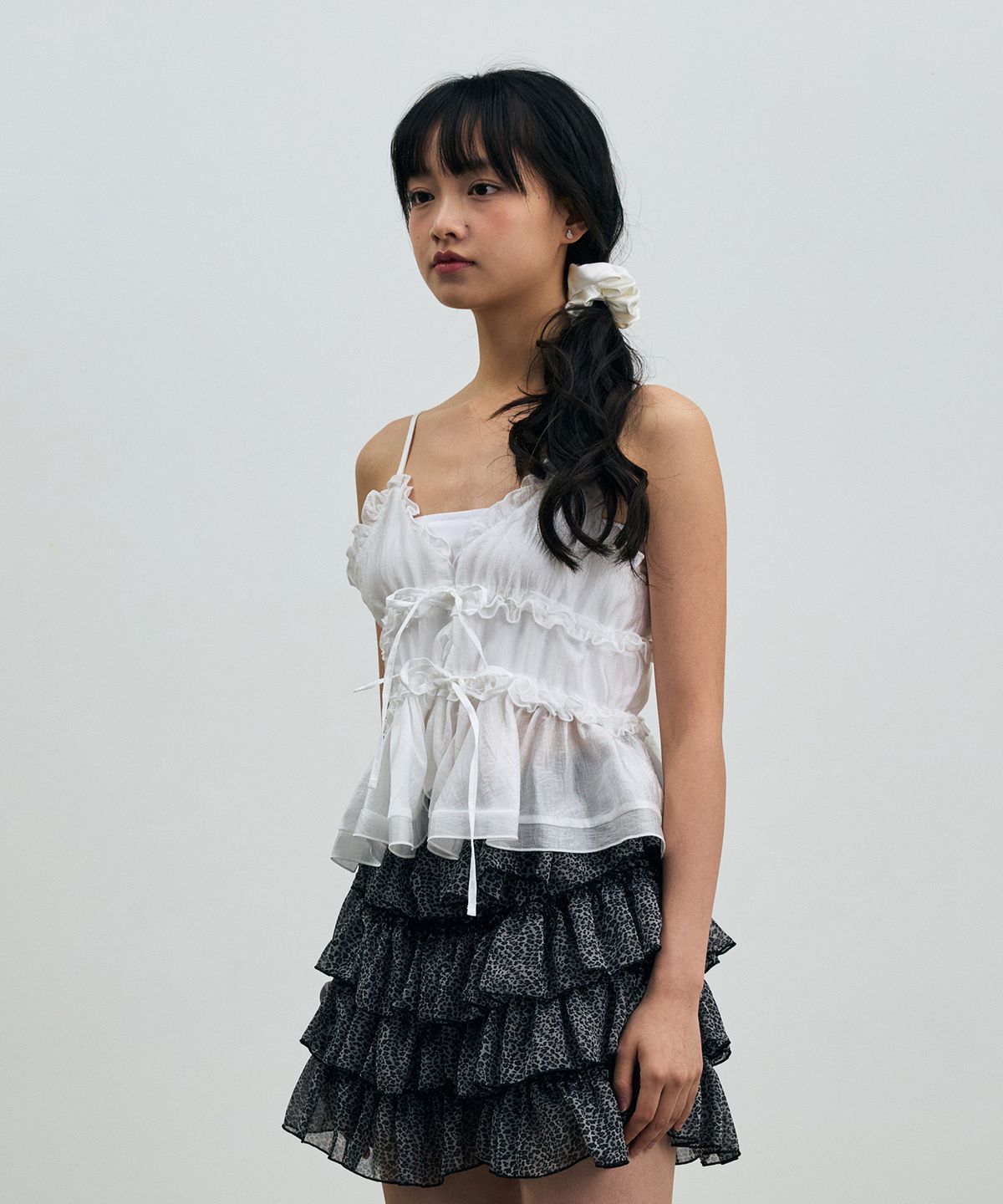 아리킴(ARIKIM) GENIE SLEEVELESS TOP / WHITE