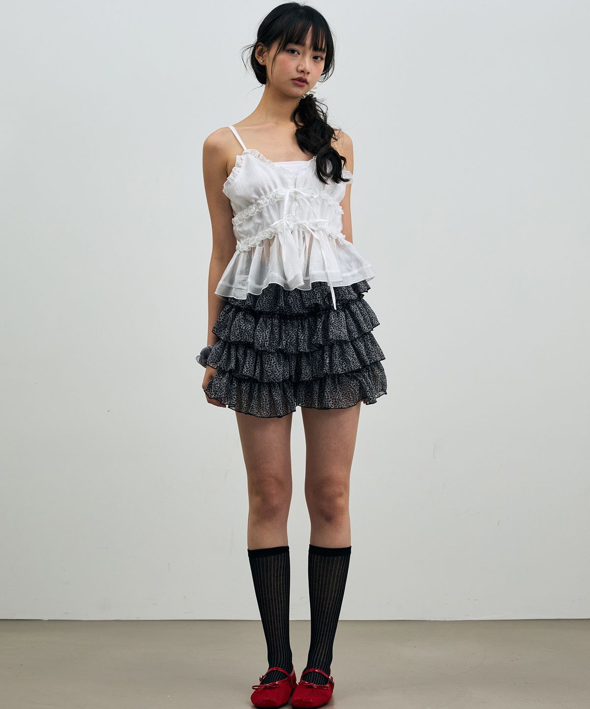아리킴(ARIKIM) GENIE SLEEVELESS TOP / WHITE