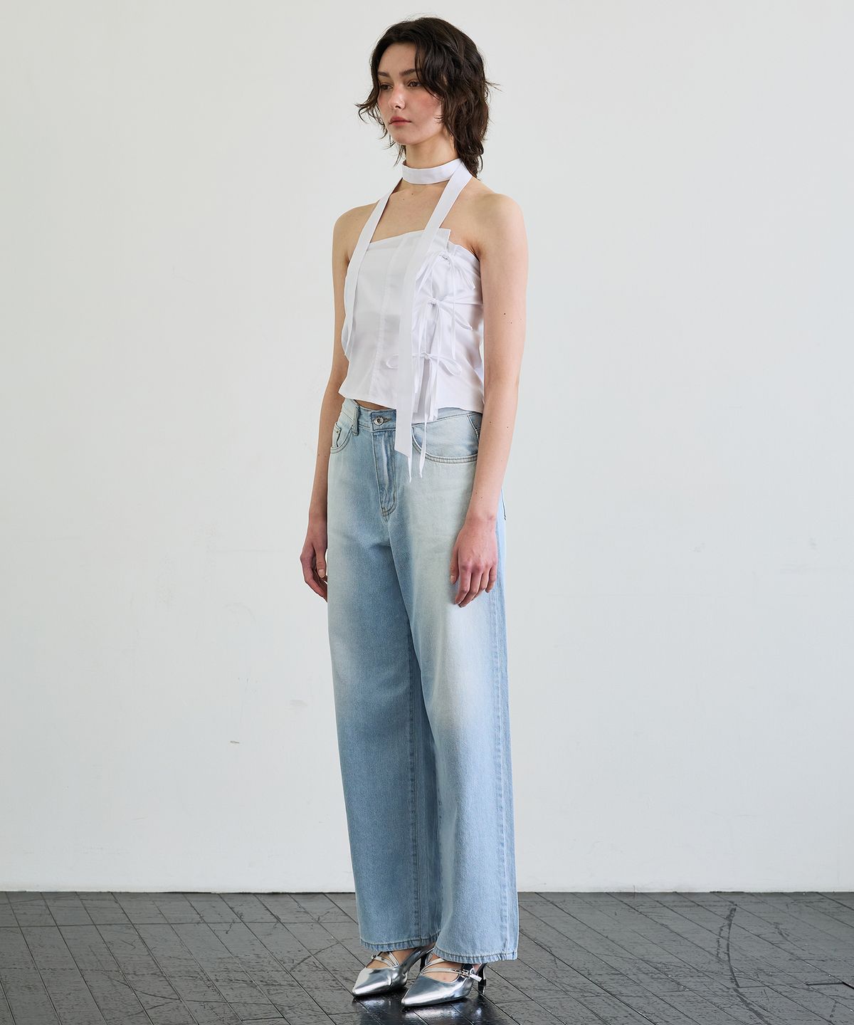 아리킴(ARIKIM) ELFIN SCARF TOP / WHITE
