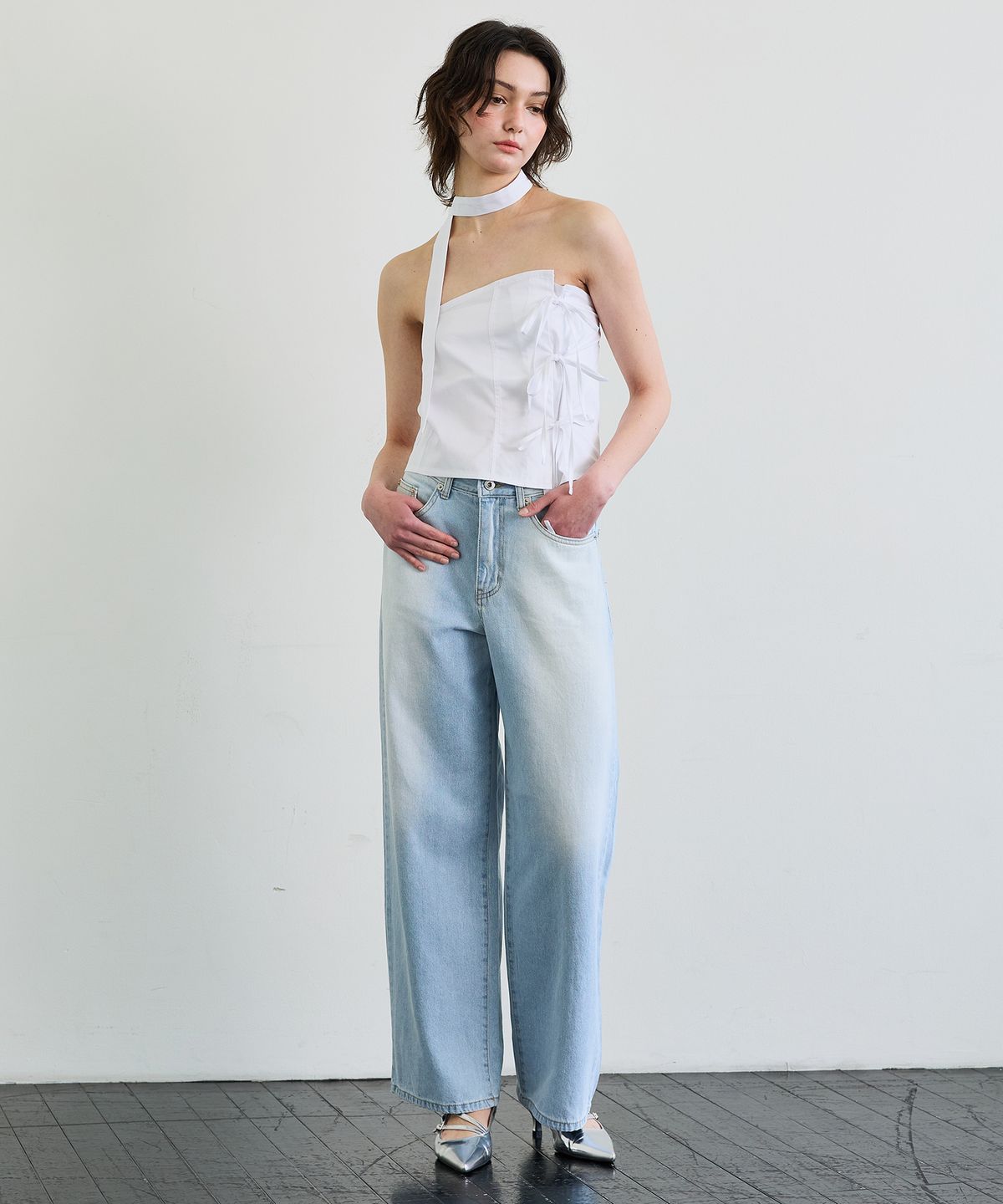 아리킴(ARIKIM) ELFIN SCARF TOP / WHITE
