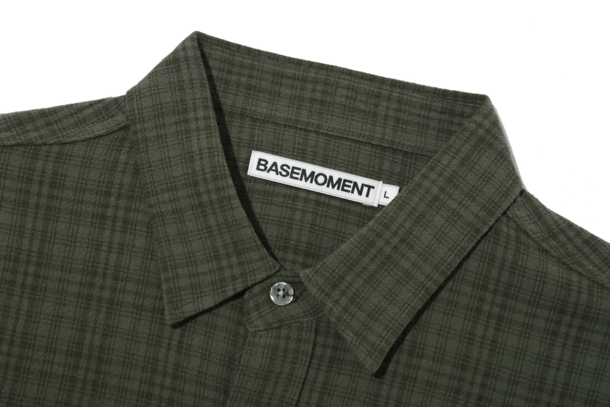 베이스모먼트(BASEMOMENT) 쉐도우 체크 린넨 하프 셔츠 브론즈 카키