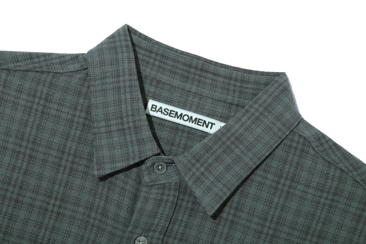 베이스모먼트(BASEMOMENT) 쉐도우 체크 린넨 하프 셔츠 슬레이트 그레이