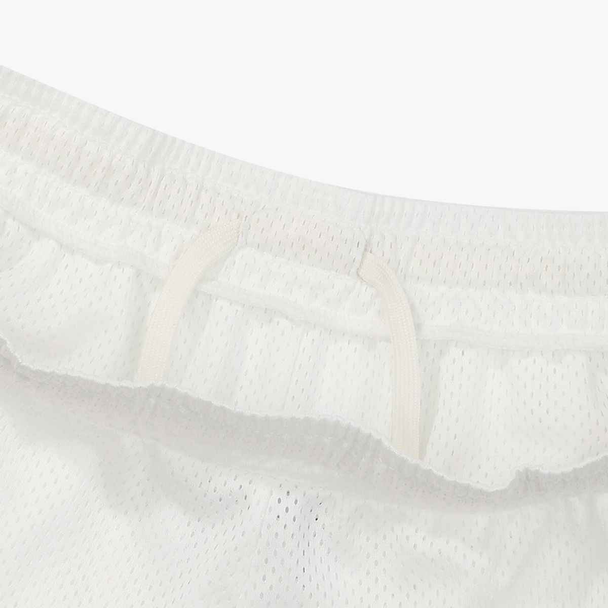 디아도라(diadora) 로고 메쉬 쇼츠 WHITE
