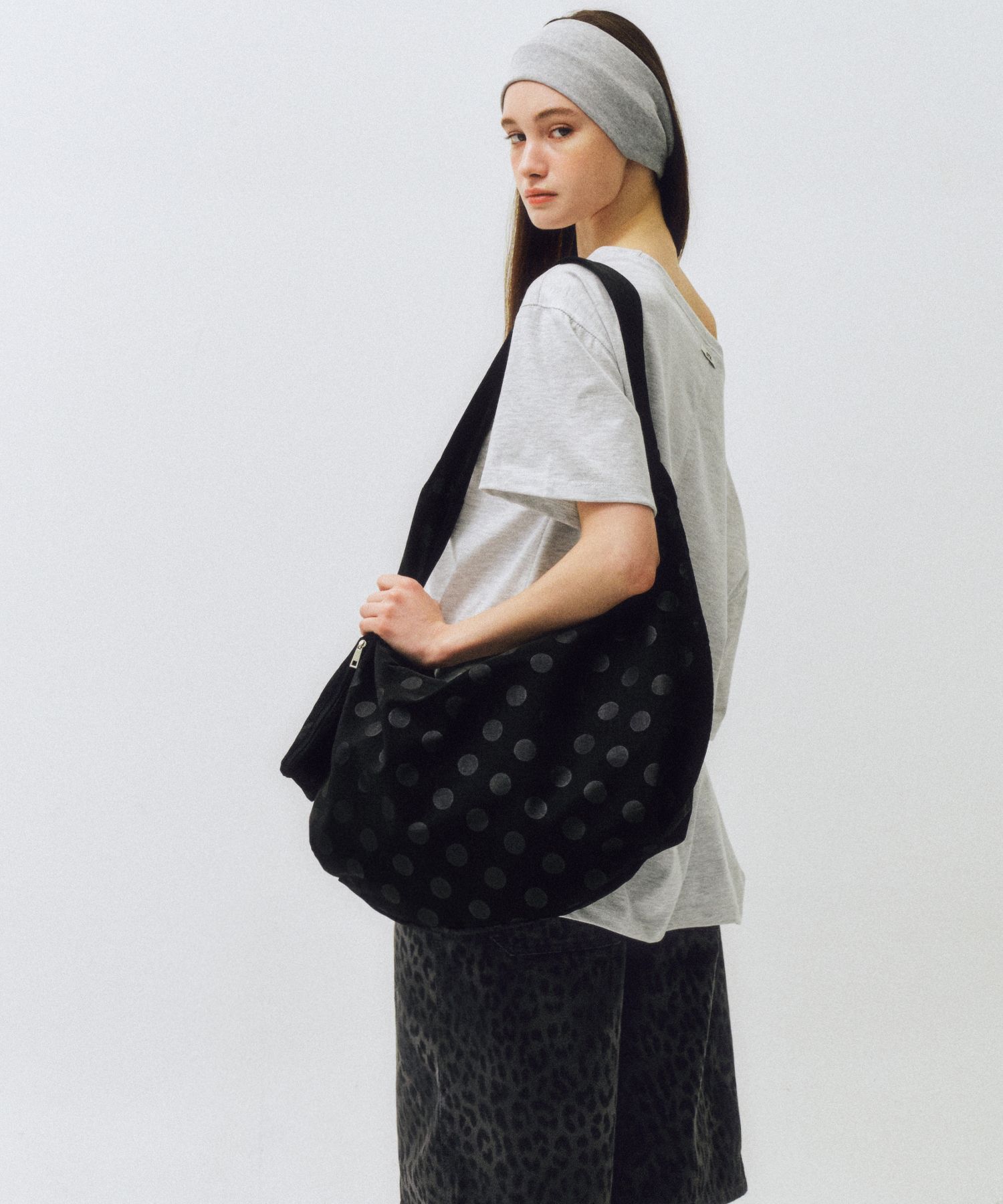 【韓国 citta】Mono Dot Hobo Bag_CTA927 MUSINSA | CITTA Mono Dot Hobo Bag_CTA927(Black)