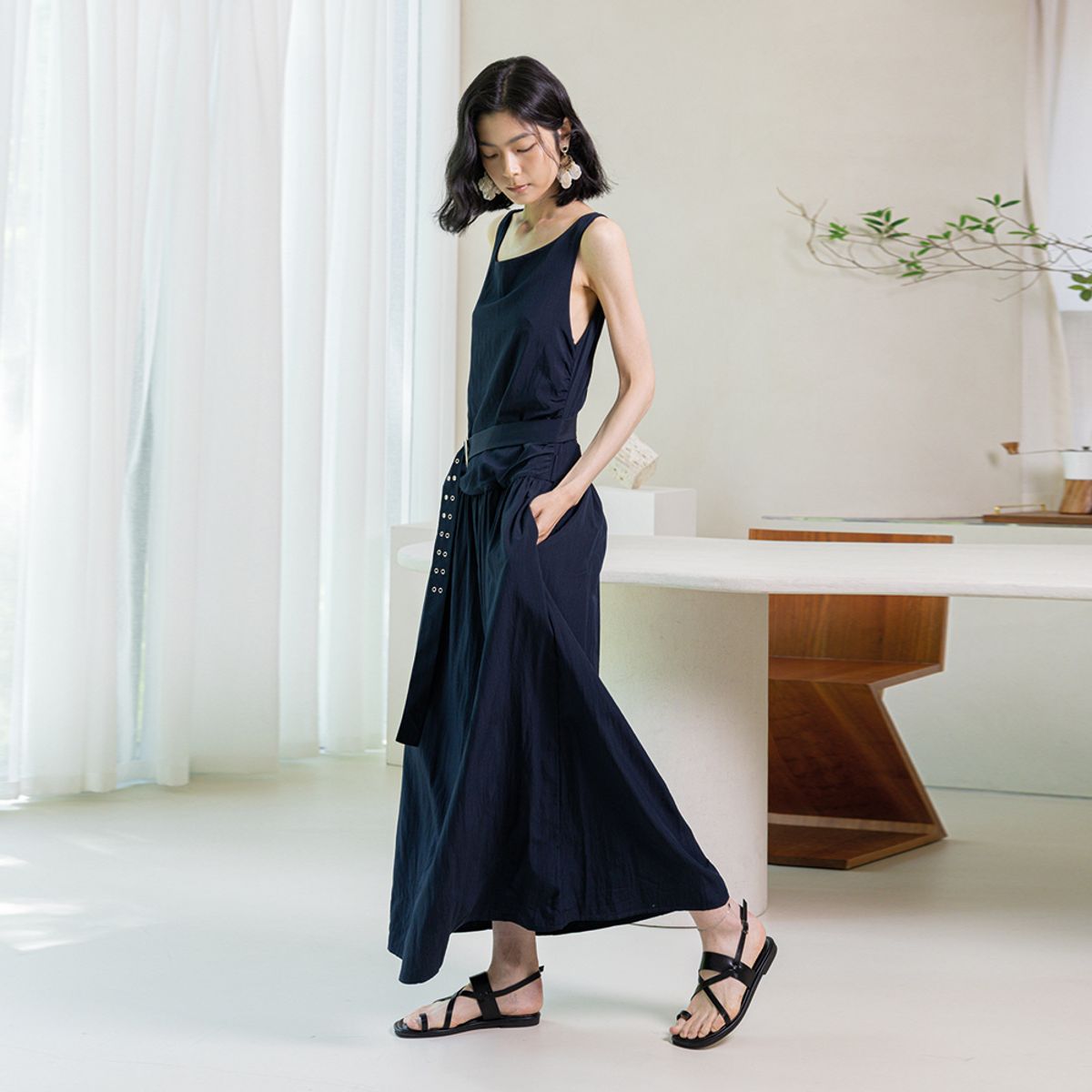 랭썬(LANGSON) LS_Elegant sleeveless dress_NAVY