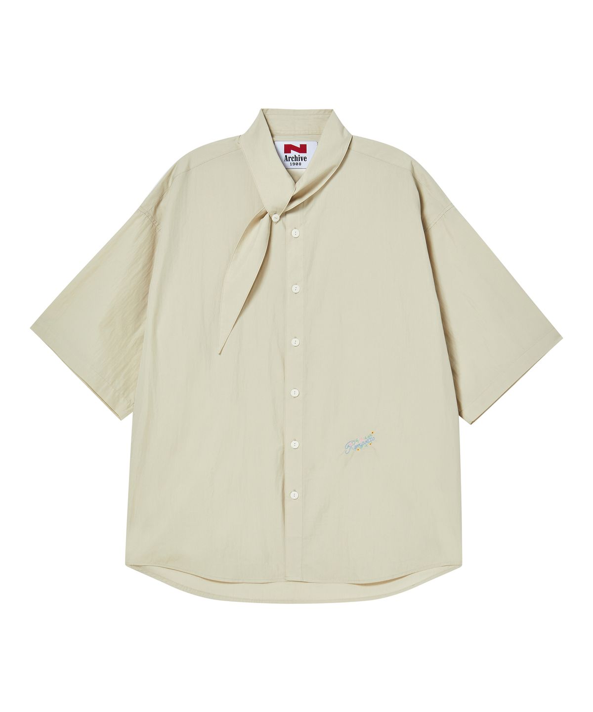 비욘드클로젯(BEYOND CLOSET) [COLLECTION LINE] 럭스 텍스쳐 라이트 페브릭 카라 디테일 반팔 셔츠 베이지