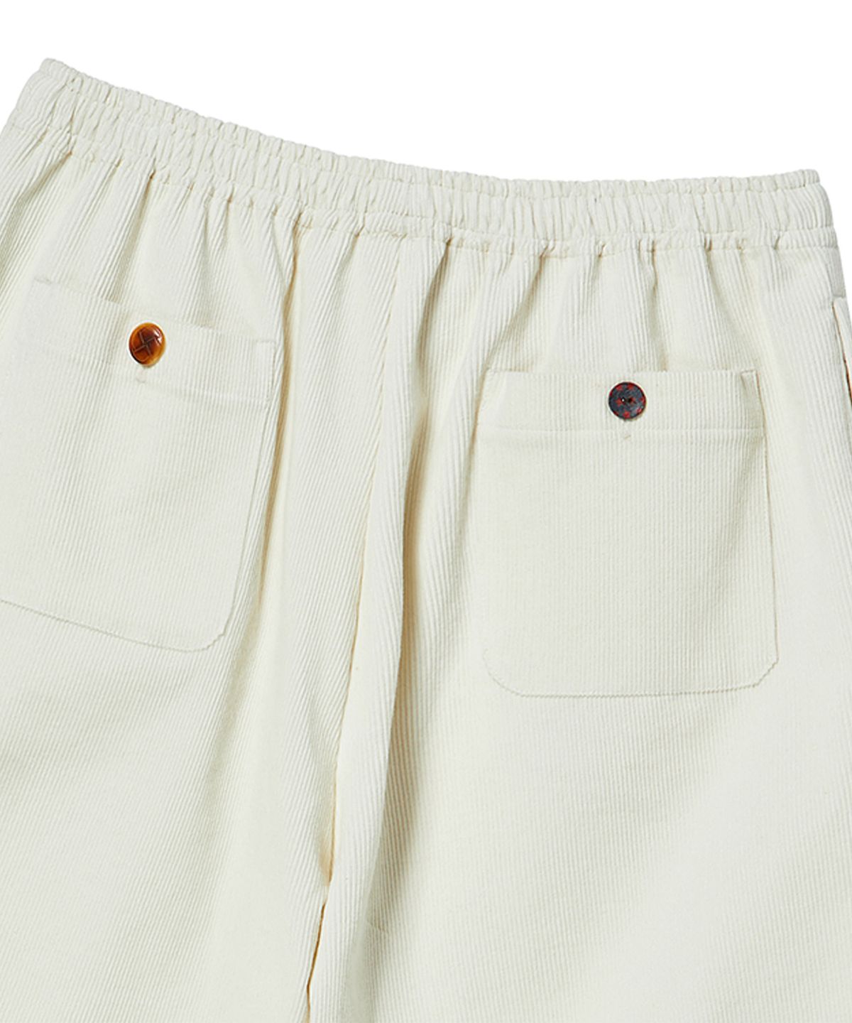 비욘드클로젯(BEYOND CLOSET) [COLLECTION LINE] 빈티지 와펜 디테일 코듀로이 하프 팬츠 아이보리