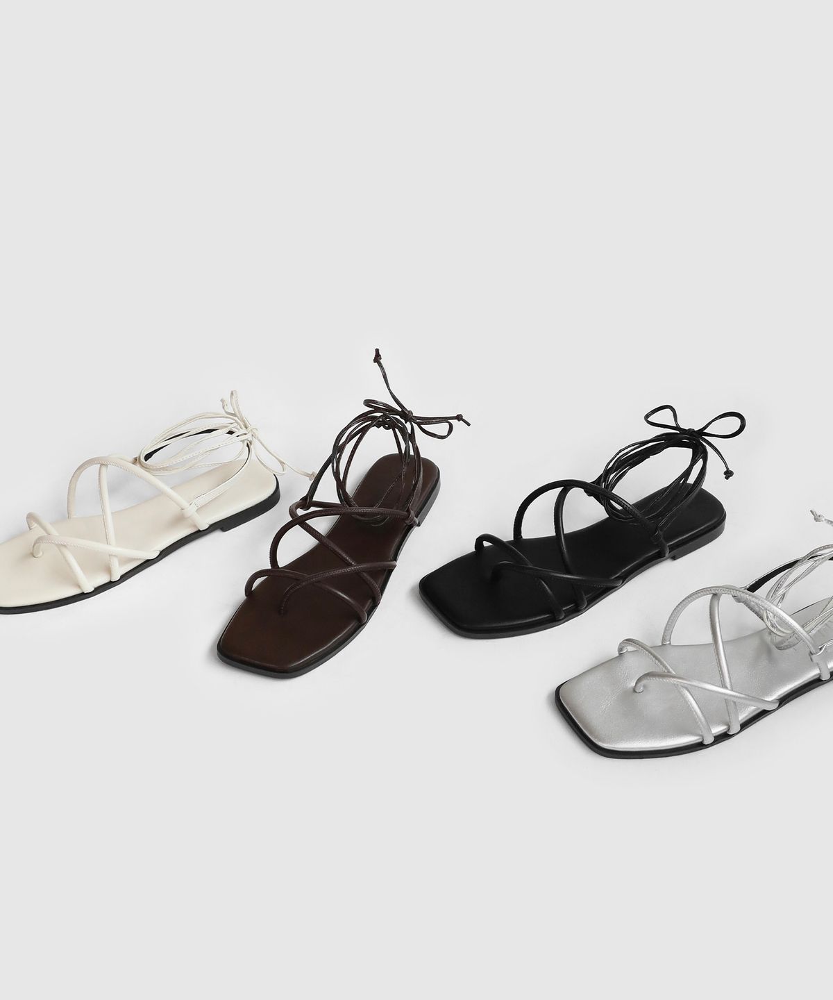 사뿐(SAPPUN) 레비아 레이스업 스트랩 샌들 (1cm)