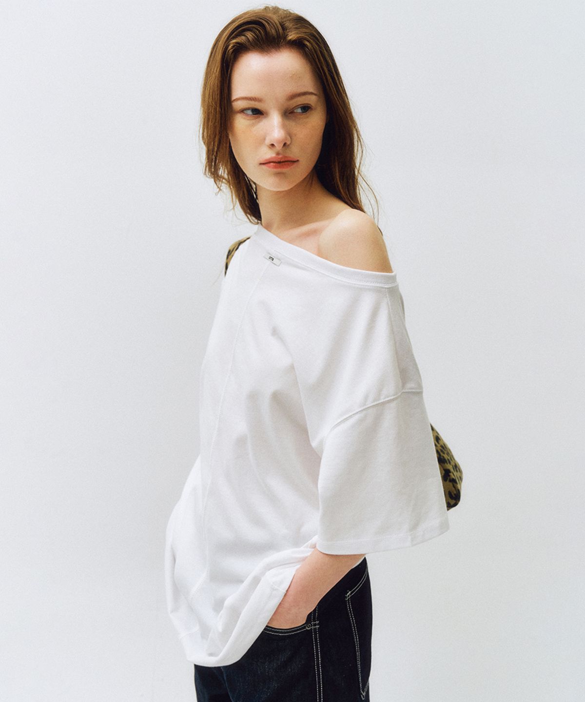 씨타(CITTA) Reversible Off Shoulder T-shirt_CTT362(Ivory)