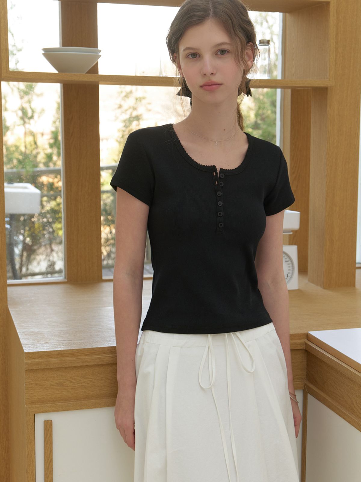 리엘(RE L) [6th] Sarah half t-shirt (black)