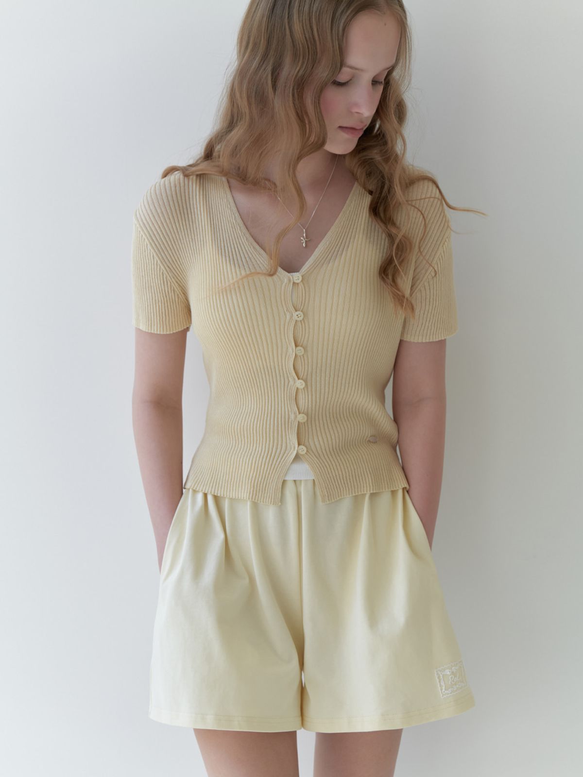 리엘(RE L) Bee half cardigan (custard)