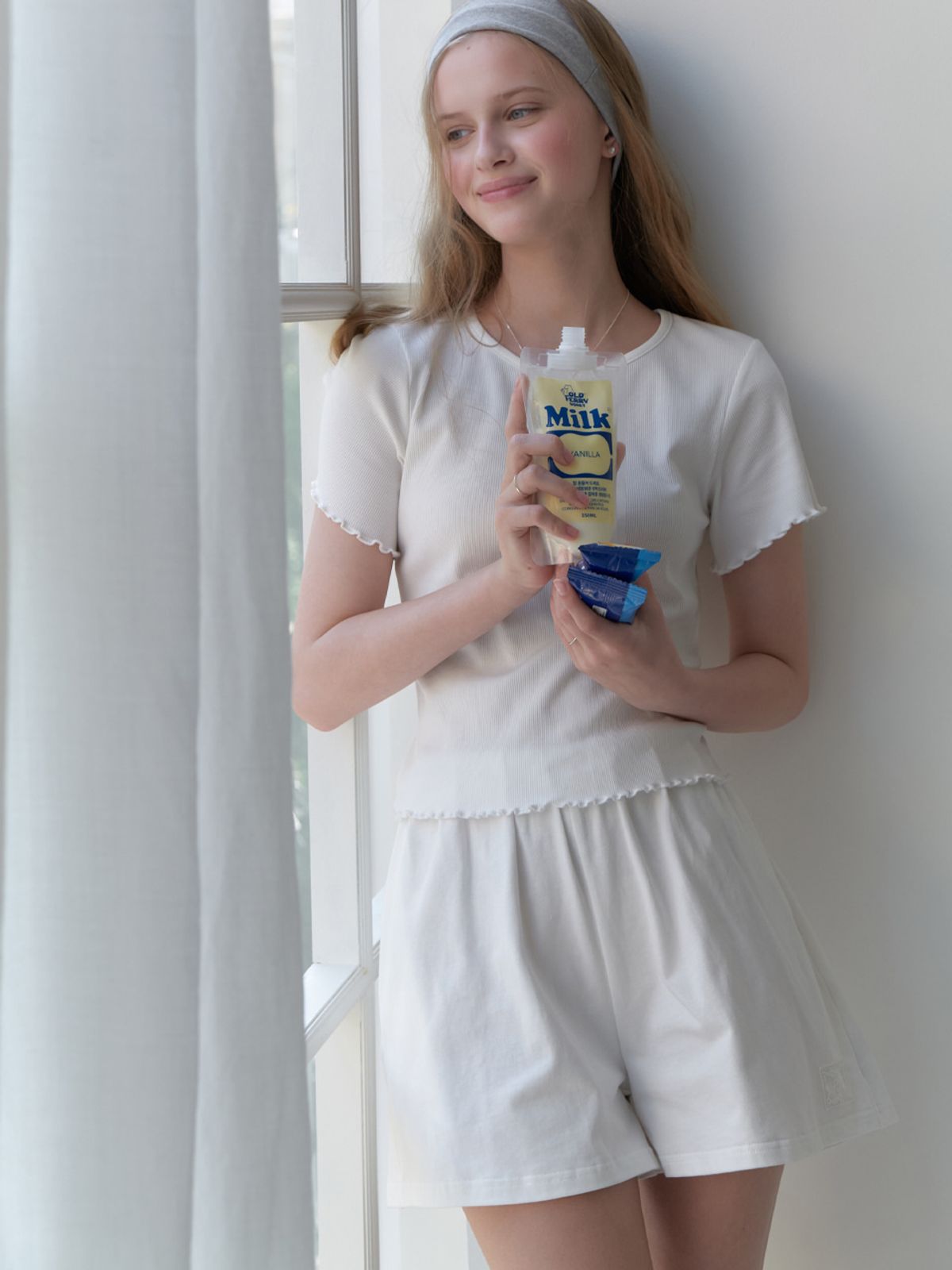 리엘(RE L) Foam banding shorts (ivory)