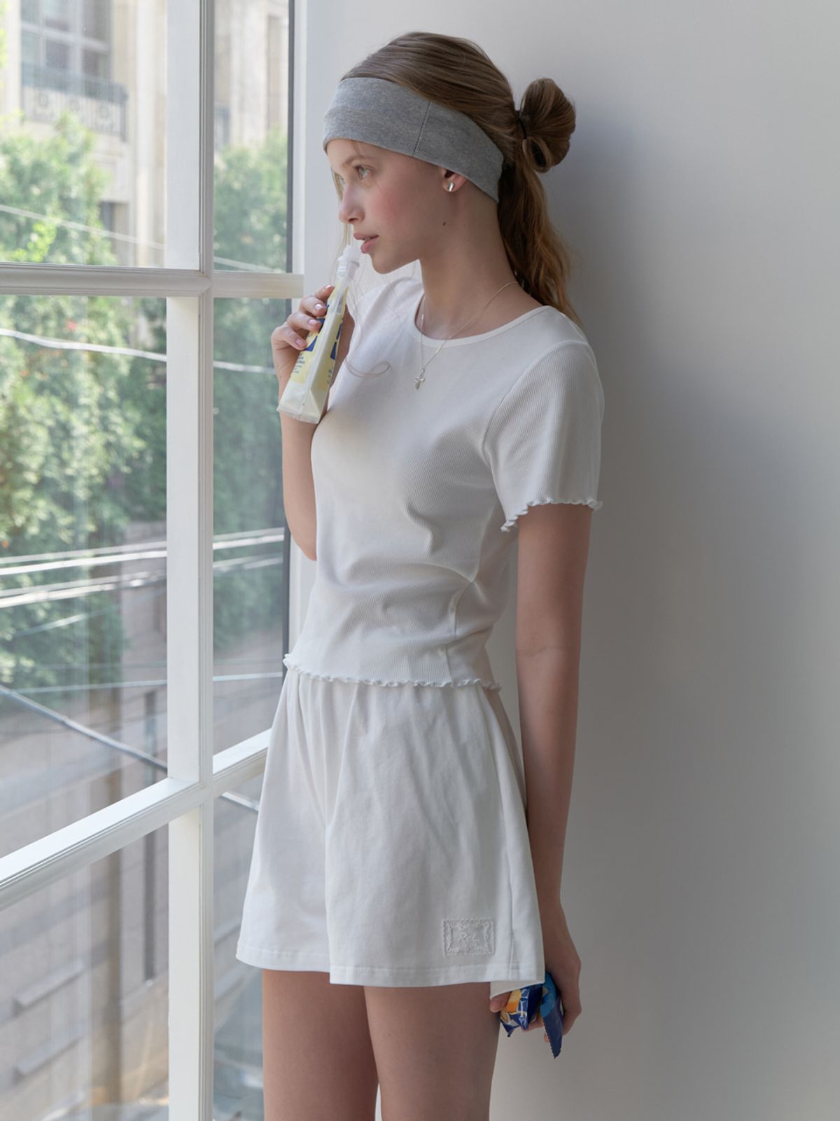 리엘(RE L) Foam banding shorts (ivory)