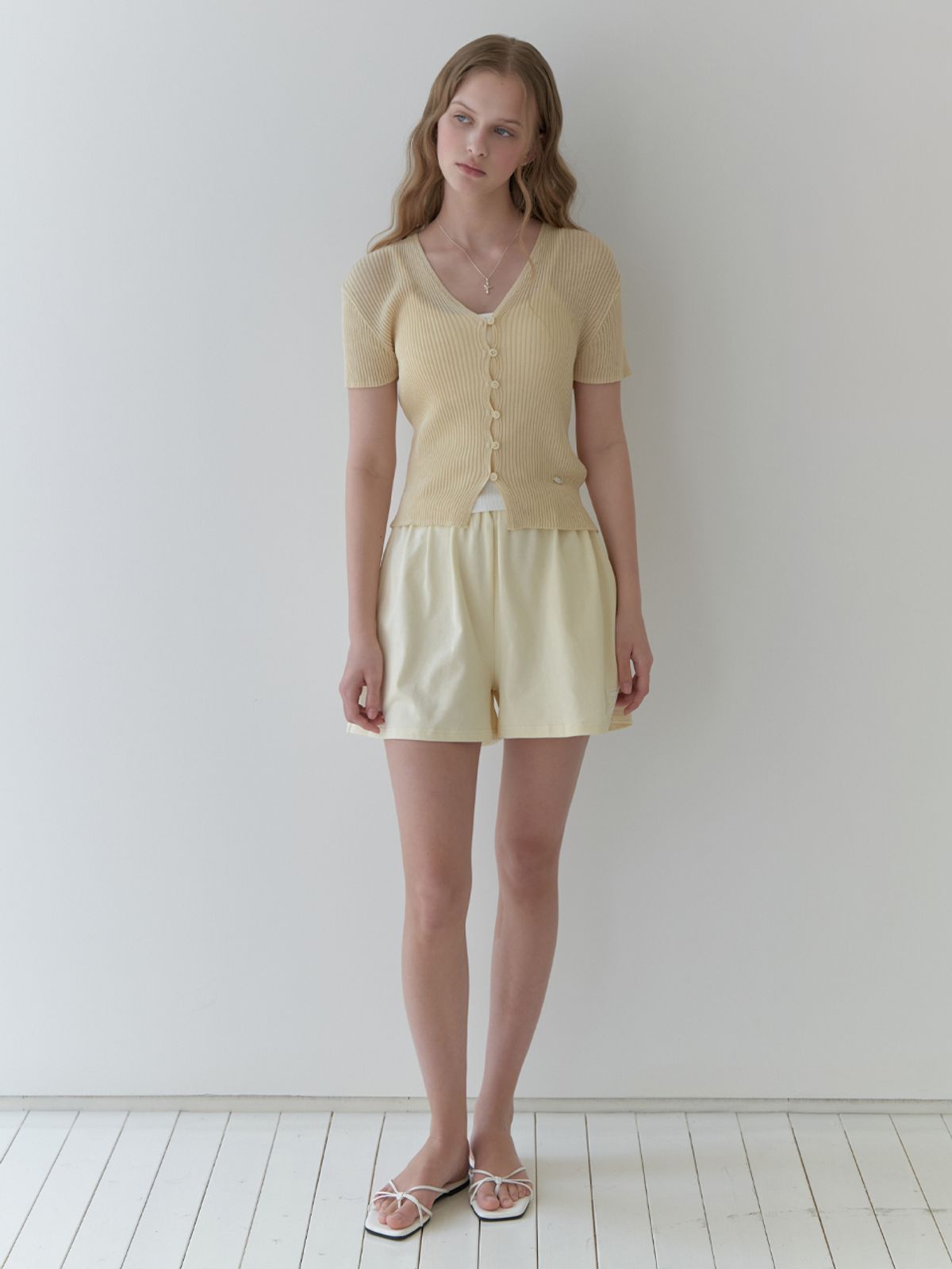 리엘(RE L) Foam banding shorts (lemon cream)