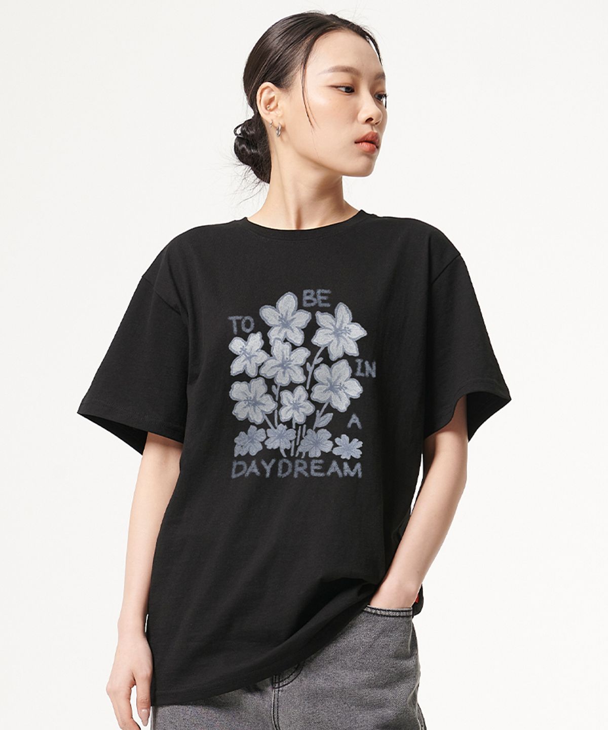아티스트웨어(ARTISTWEAR) [ATW] 투비인어데이드림 반팔티