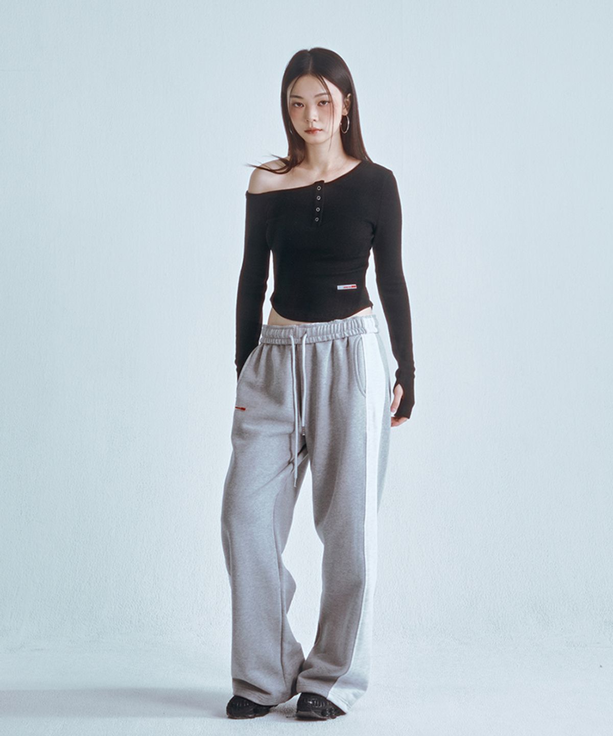 포영(FOUR YOUNG) Uniform Jogger Pants Melange Grey