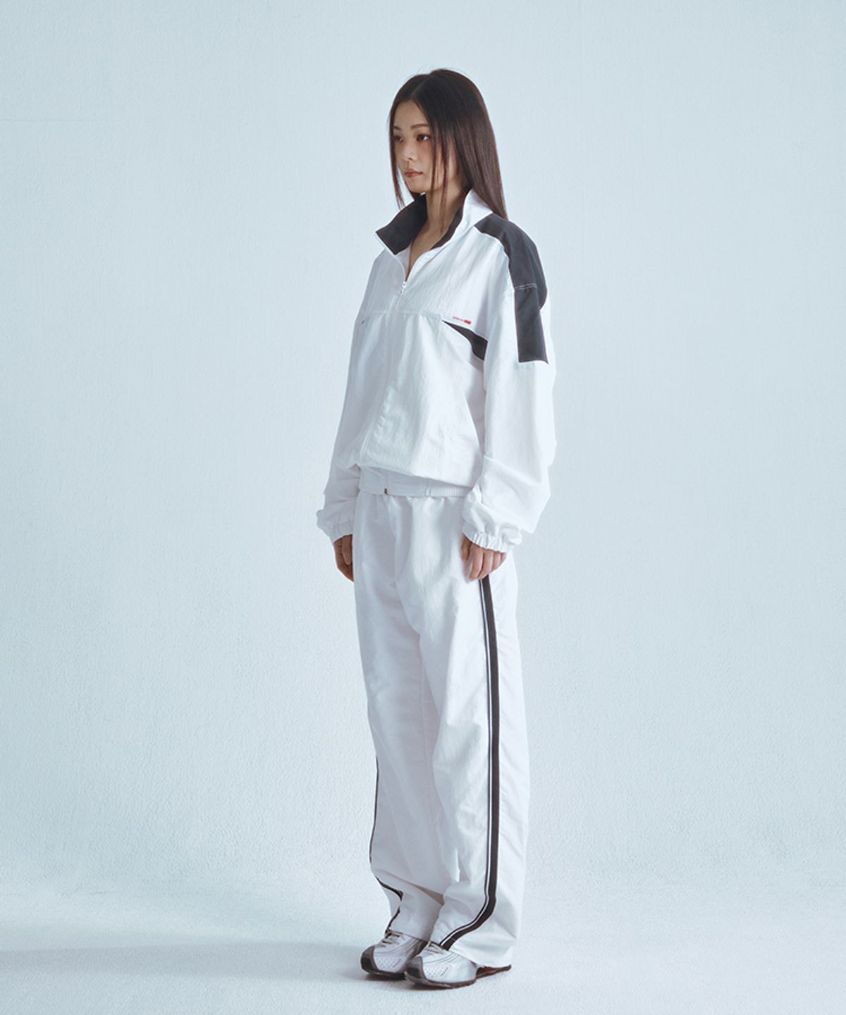 포영(FOUR YOUNG) 00 Track Pants White