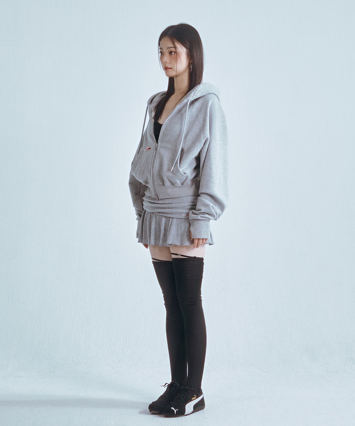 포영(FOUR YOUNG) Thumhole Crop Hoodie Melange Grey (WOMAN)