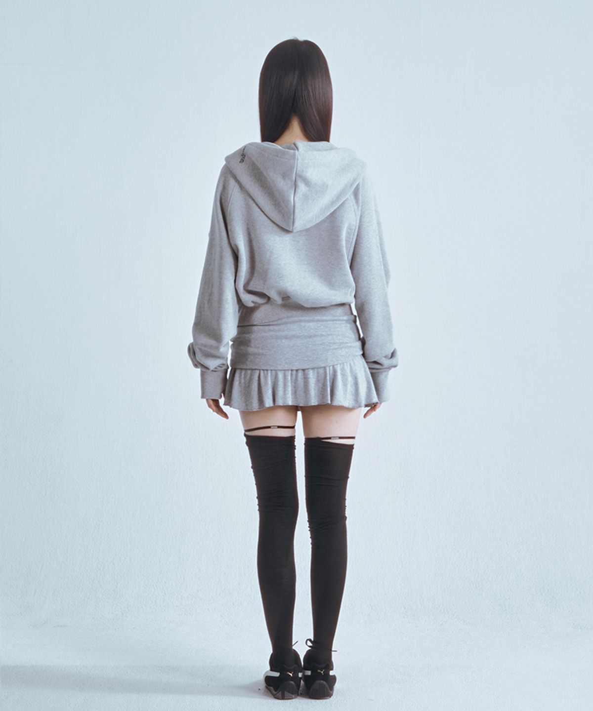포영(FOUR YOUNG) Thumhole Crop Hoodie Melange Grey (WOMAN)