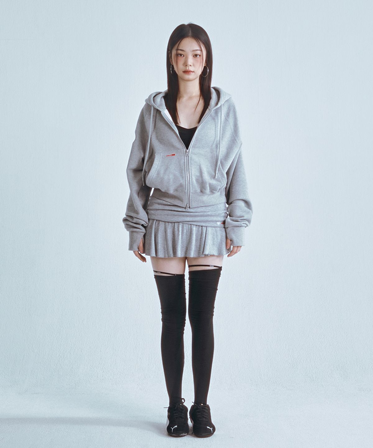 포영(FOUR YOUNG) Thumhole Crop Hoodie Melange Grey (WOMAN)