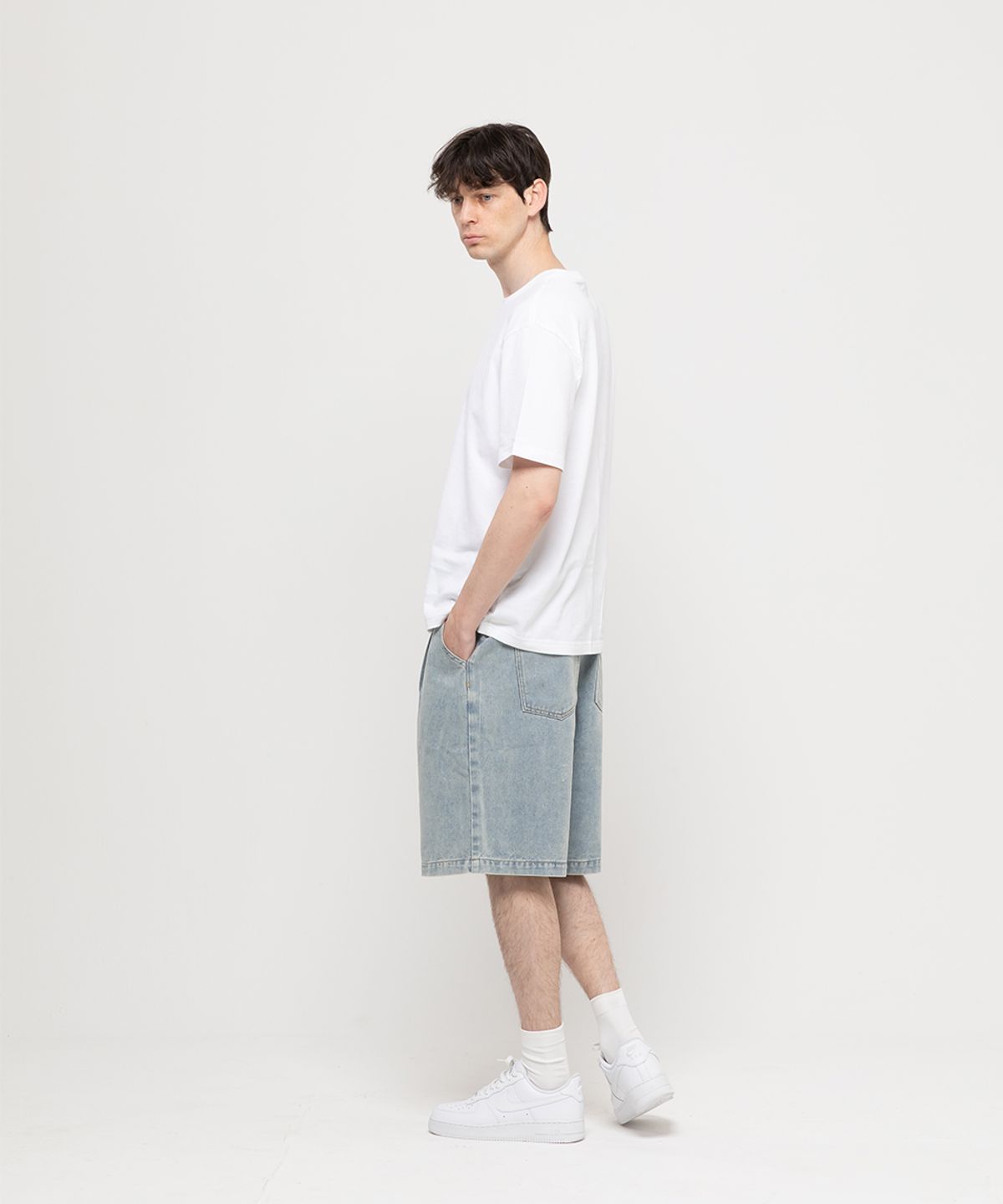 챔브로스(CHAMBROS) 와이드 논페이드  원턱 버뮤다 데님 하프 팬츠[라이트블루]